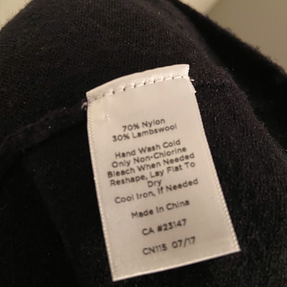 Talbots black sweater - Picture 4 of 4